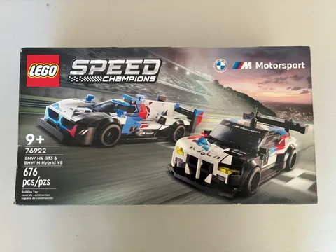 NOB Retired LEGO Set (76922) - BMW M4 GT3 & M Hybrid V8 (Speed Champions series)