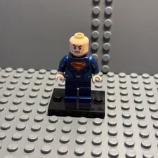 LEGO Superman Minifigure Minifig