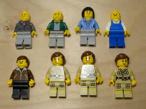 LEGO Lot of 8 Minifigures City Town People Random Woman Farmer Zookeepers