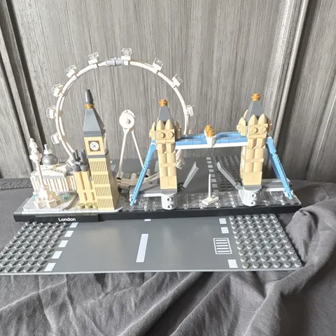 LEGO Architecture Skylines 21034 – London 468 pcs Complete Set No Box