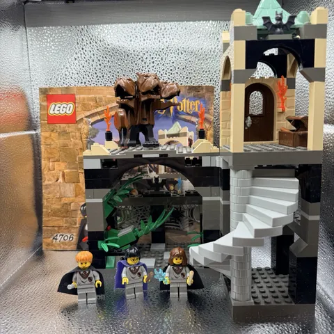 LEGO 4706 - Forbidden Corridor - Harry Potter - Complete w/manual - No Box