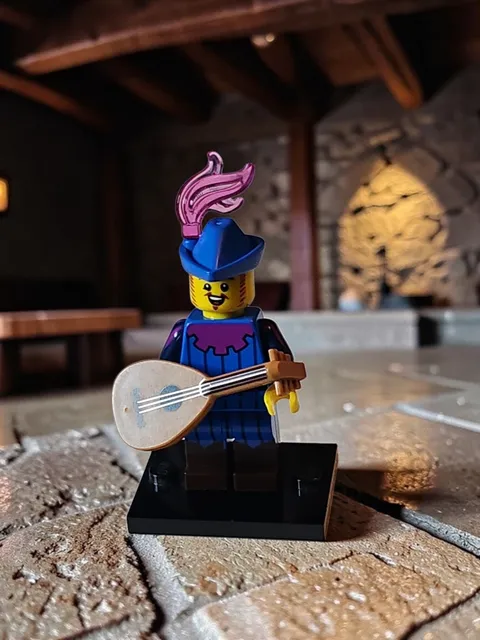 🔥LEGO Troubadour Collectible Minifigure Series# 22 71032 Figure Lute Guitar