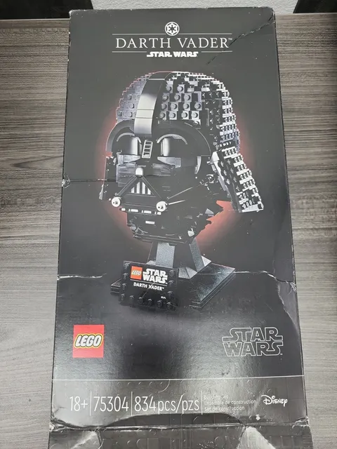 LEGO Star Wars Darth Vader Helmet 75304 