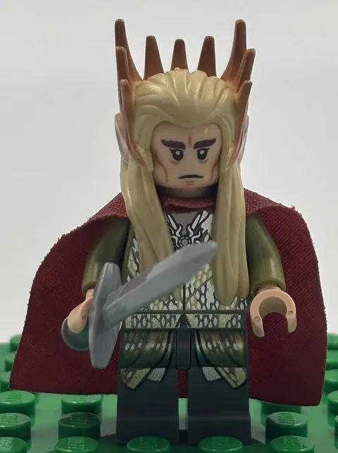 Thranduil lor079 Lego The Hobbit / LOTR Minifigure w/ Cape & Sword