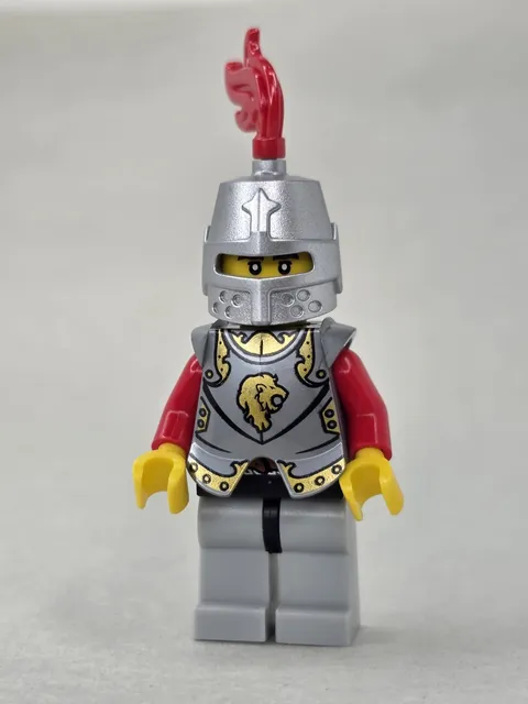 LEGO Castle Kingdoms Lion Knight Armor Minifigure cas514 Chess Bishop 853373 14r