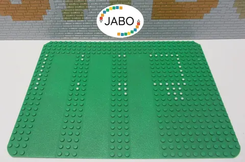 (R3/PB 15) LEGO 915px1 Plate 24x32 Green Set 355 Town Center Set with Roadways