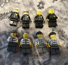 LEGO minifig lot-police and robbers - as is - some pieces missing