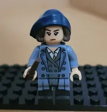Lego Harry Potter Tina Goldstein From set 71022 Minifigure