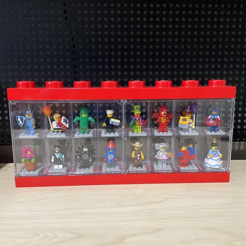 Lego 71021 - Minifigures Series 18 - Full Set of 17 With Rare Classic Policeman
