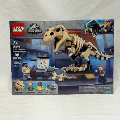 LEGO Jurassic World: T. rex Dinosaur Fossil Exhibition (76940) ~ NEW / SEALED ~