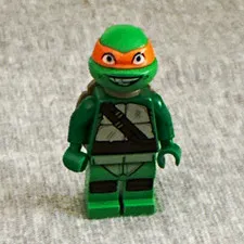 LEGO TMNT Michelangelo Minifigure with Shell, Orange Mask