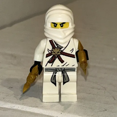 LEGO Ninjago Vintage 2011 Zane (njo0001) Rare/Retired "The Golden Weapons"