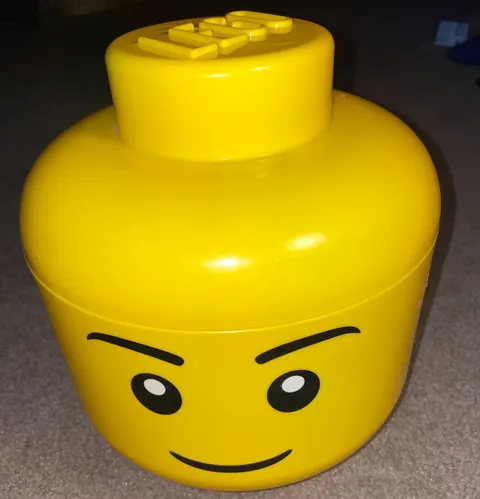 2012 LEGO FACE STORAGE CASE YELLOW HEAD CONTAINER STORE PLAY COLLECT GO LEGOS!!