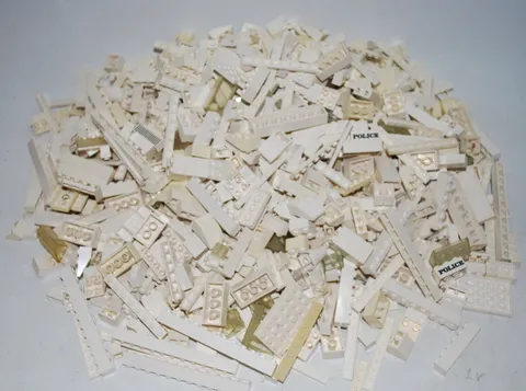 LEGO Bulk Lot 4lb 6oz White Ivory Cream Bricks Blocks Assorted Pieces