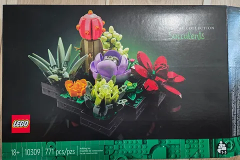 LEGO Icons Botanical Collection Succulents 10309 Building Set 771pcs