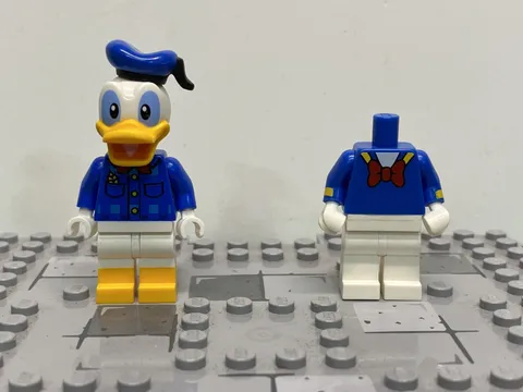 LEGO Minifigure - Farmer Donald Duck From 10775 Mickey Farm with 71012 Body, NEW