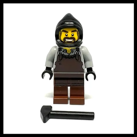 LEGO 10193 Castle Fantasy Era Blacksmith Minifigure EUC 2009 Retired