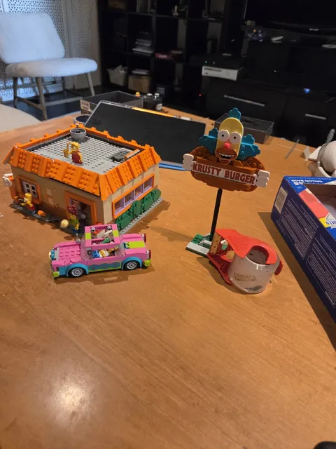 (USED)LEGO Icons The Simpsons Krusty Burger 10352 Building Set 1635 pcs Age 18+