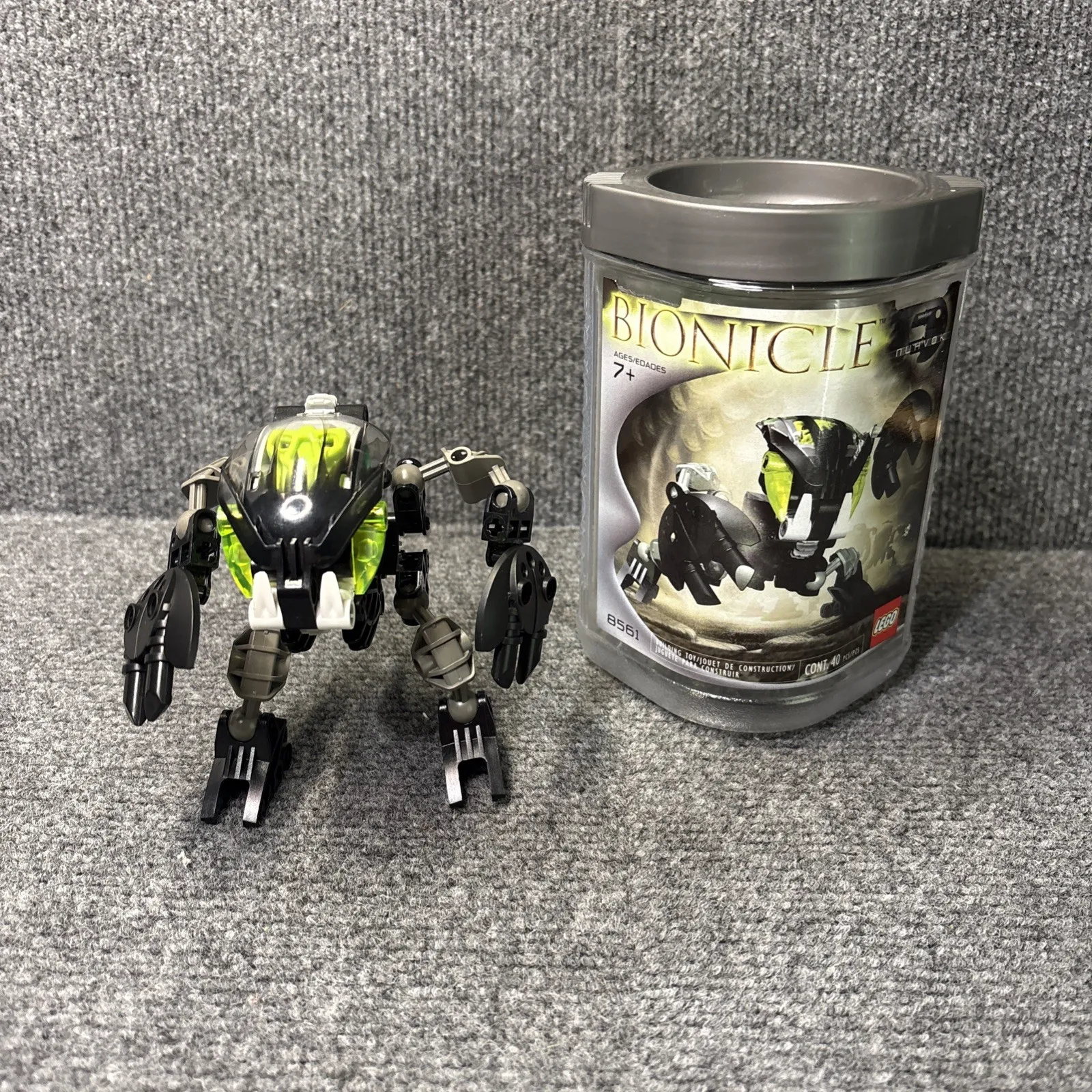 LEGO Bionicle Nuhvok with Mask 8561 & with Canister