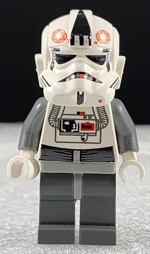 LEGO Star Wars Minifigure AT-AT Driver Black Head sw0262