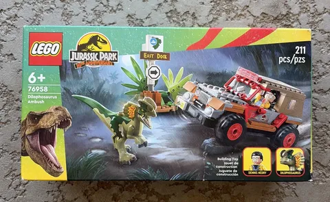 New Factory Sealed 100% Complete LEGO Jurassic World: Dilophosaurus Ambush 76958