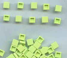 LEGO x 40 Yellowish Green Tile 1 x 1 bulk lot 3070
