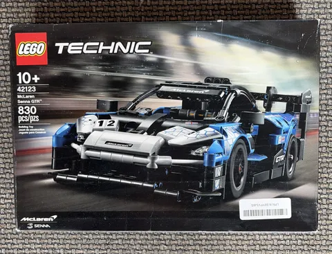 Brand NEW 100% Factory Sealed Complete LEGO TECHNIC: McLaren Senna GTR (42123)