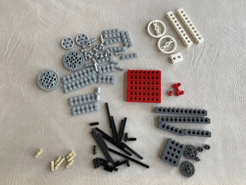 LEGO Crazy Action Contraptions, by Klutz, Extra pieces only