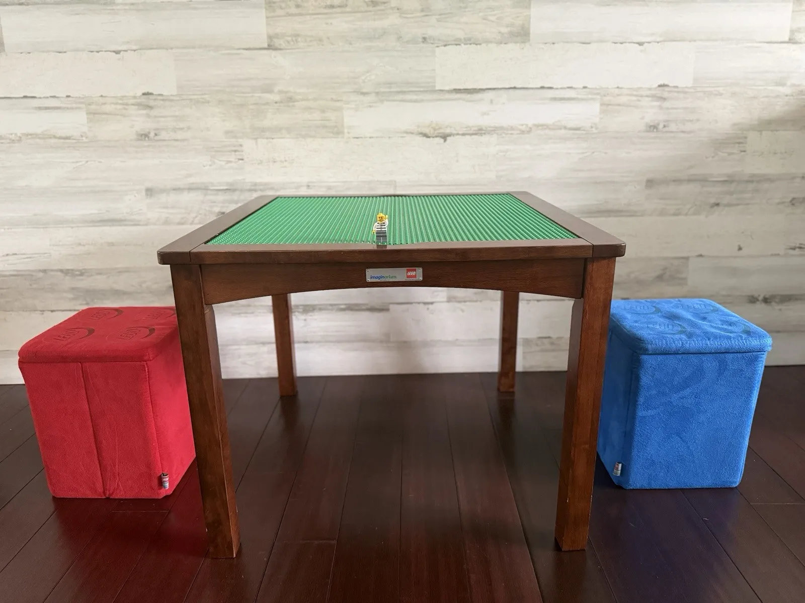 Lego Imaginarium Table Wood 24x24 Reversible Top Set  W 2 Fold Storage Box Seat