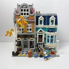 LEGO Icons Bookshop 10270 Modular Building Complete NO BOX, NO INSTRUCTIONS