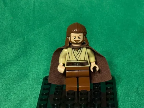 LEGO Star Wars Darth Maul's Sith Infiltrator - Qui-Gon Jinn Minifigure (sw0322)