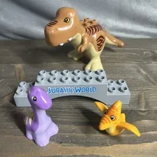 Lego Duplo Jurassic Park World T-Rex Tyrannosaurus Rex Dinosaur Lot w/ 3 Dinos