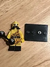 LEGO Collectible Minifigures Series 17 71018 - Circus Strong Man Retired CMF