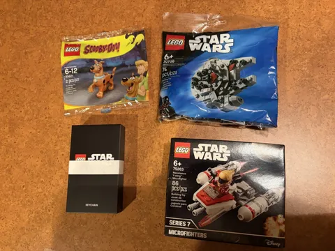 LEGO Lot Scooby Doo 30601 Star Wars 75263 30708 Jango Fett Keychain NEW SEALED