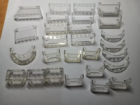 LEGO BULK LOT OF 27 TRANS CLEAR WINDSCREENS VEHICLE 2X4X2 2X6X2 3X6X1 MORE