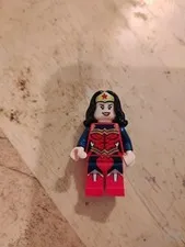 LEGO Wonder Woman Minifigure Super Heroes Exclusive