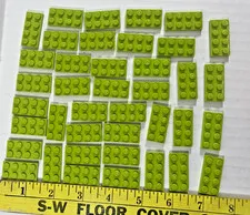 LEGO Lot Of 40 Basic Plate 2x4 - Lime Green