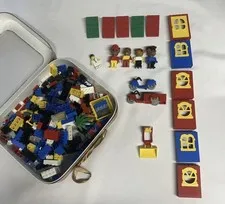 A3 LEGO FABULAND SPARE PART LOT / 0.700kg approx / CHARACTERS / SCOOTER