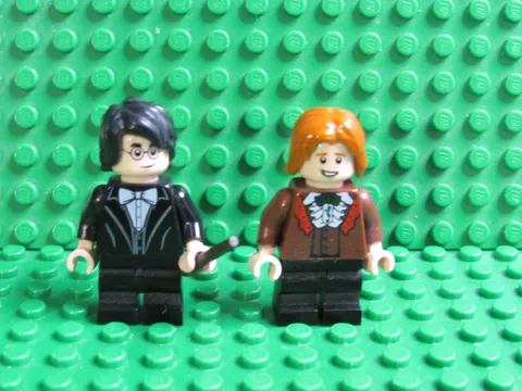 Lot 2 LEGO Harry Potter Ron Weasley Black Brown Suit Bow Tie Minifigs 75948 TB64