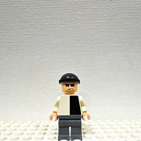 LEGO Batman 2006 Minifigure - DAMAGED - Two Face Henchman (bat006) 7781 - READ!!