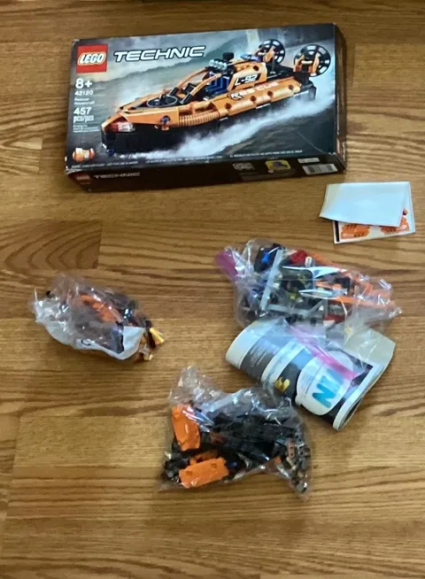 lego Technic, Rescue hovercraft, 2 in 1, orange