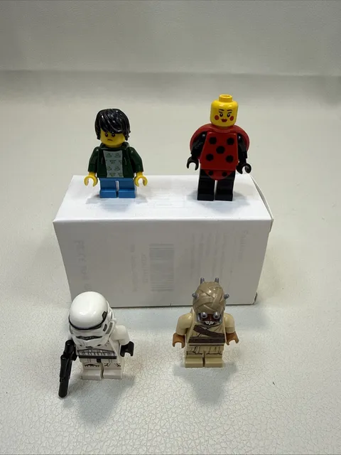 Various LEGO Minifigure Lot of 4 Star Wars/Regular Figure/Lady Bug