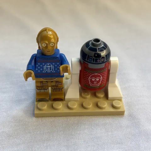 LEGO Star Wars Minifigure - Holiday Sweater R2D2 ad C3PO - Lot of 2