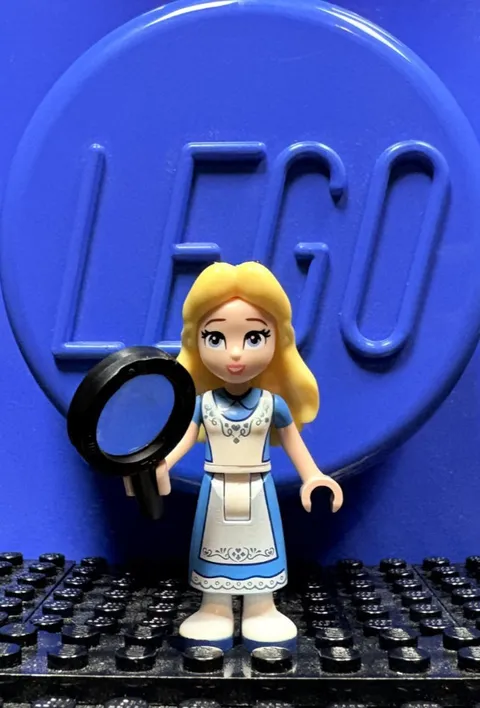 LEGO Minifigure Disney DIS116 Alice W/ Glass 43215 Enchanted Treehouse NEW