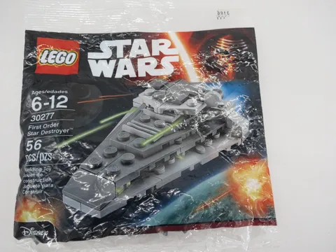 NEW - LEGO Star Wars - First Order Star Destroyer #30277 56 Pieces - Sealed New