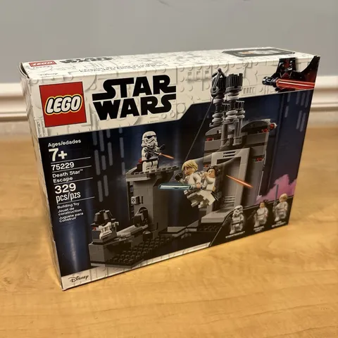 LEGO Star Wars 75229 Death Star Escape 329pcs Building Set Sealed