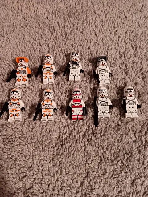 LEGO Star Wars Clone Trooper Minifigure Lot of 9 w/ Blasters