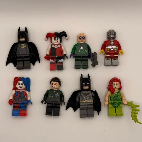 LEGO DC Super Heroes Minifigure Lot Batman Harley Quinn Poison Ivy Riddler 8
