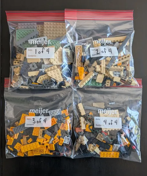 LEGO Indiana Jones Escape from the Lost Tomb 77013 (dismantled)