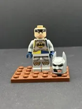 Lego dc Excalibur Batman missing cape, belt and armour dim043 Minifigure